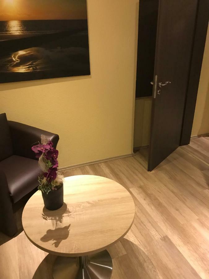 Wolthusen Daire Emden Dış mekan fotoğraf